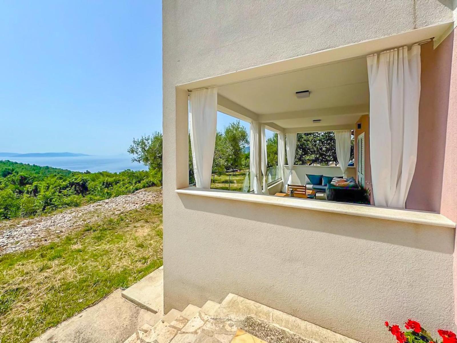 Studio Vesna With A Terrace And Sea View Rabac Eksteriør billede